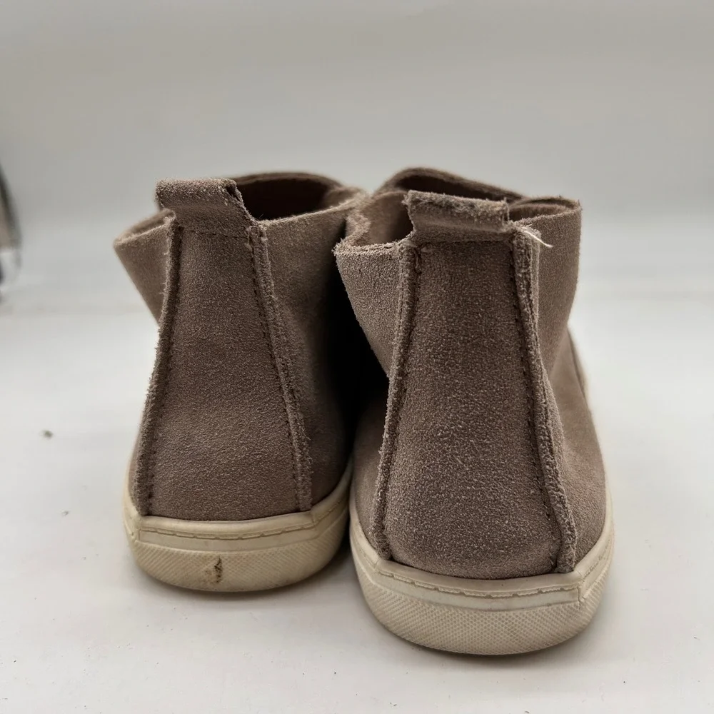 DV Dolce Vita Womens 8.5 Taupe Suede‎ Slip On Chukka Sneaker Boots